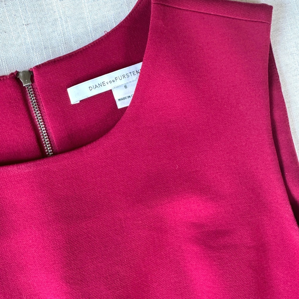 Diane von Furstenberg Magenta Pink Sleeveless Sheath Dress Size 6 Back Zip - Picture 3 of 5